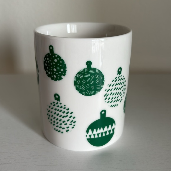 Starbucks Green and White Ornament Mug Cup Holiday 2016 Christmas Festive 12 oz - Picture 6 of 10